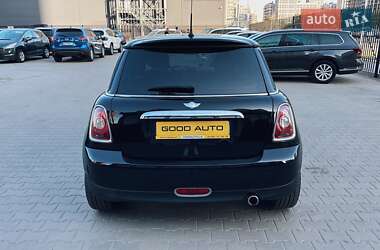 Хэтчбек MINI Hatch 2009 в Киеве