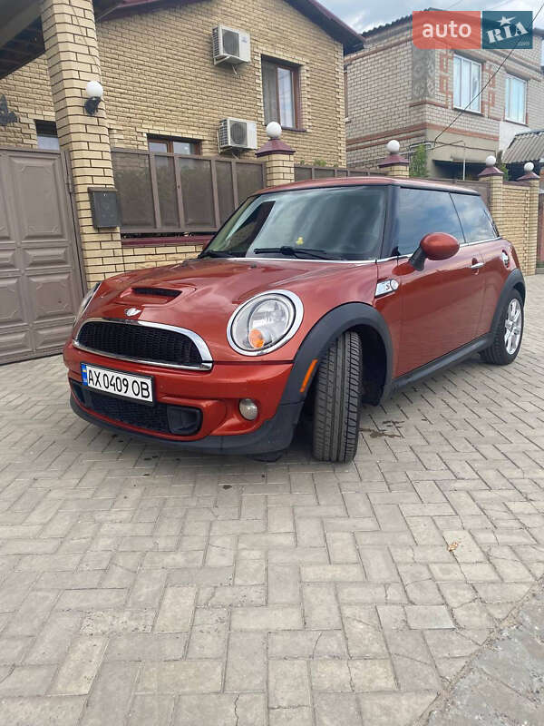 Хэтчбек MINI Hatch 2011 в Харькове