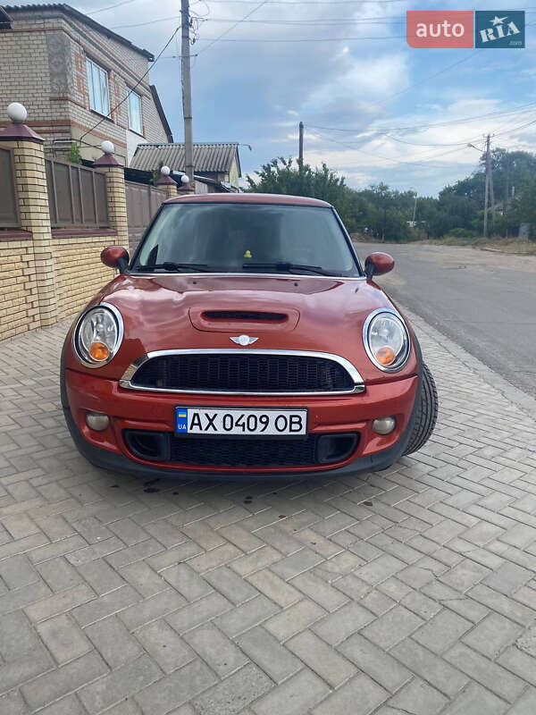 Хэтчбек MINI Hatch 2011 в Харькове