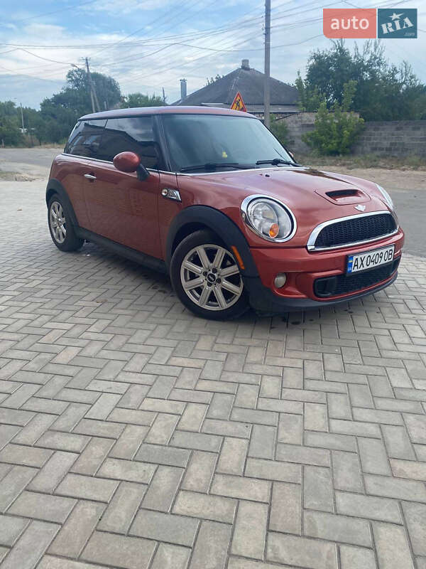 Хэтчбек MINI Hatch 2011 в Харькове