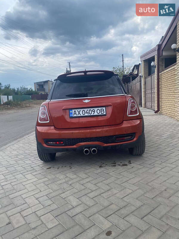 Хэтчбек MINI Hatch 2011 в Харькове