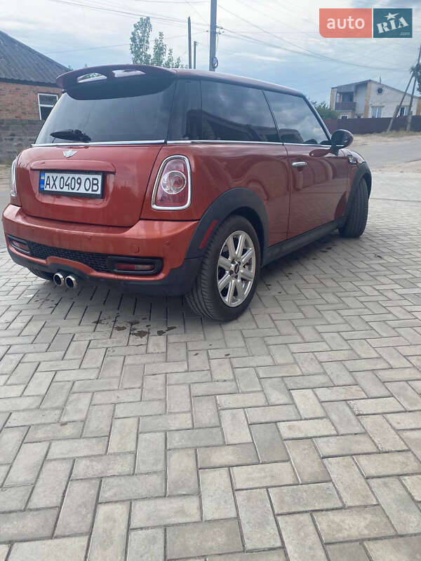 Хэтчбек MINI Hatch 2011 в Харькове