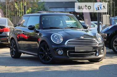 Хэтчбек MINI Hatch 2012 в Киеве