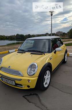 Хэтчбек MINI Hatch 2004 в Ирпене