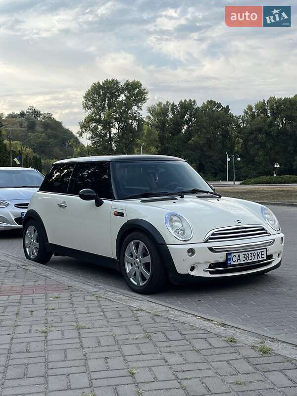 Хэтчбек MINI Hatch 2005 в Черкассах