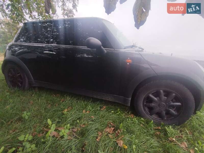 Хетчбек MINI Hatch 2002 в Києві
