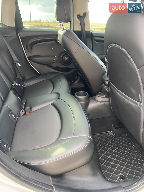 Хетчбек MINI Hatch 2015 в Львові фото 38 Хетчбек MINI Hatch 2015 в Львові