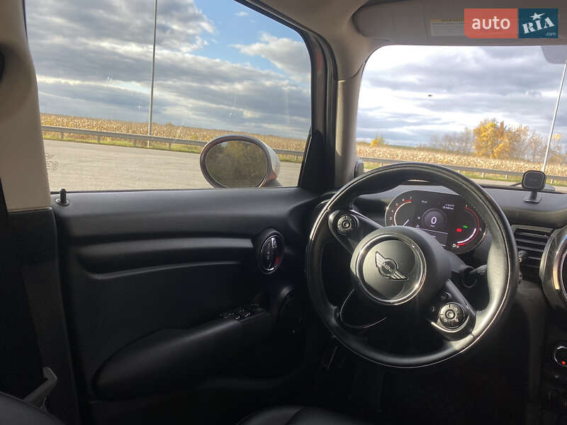 Хетчбек MINI Hatch 2015 в Львові фото 43 Хетчбек MINI Hatch 2015 в Львові