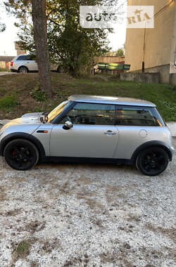 Хэтчбек MINI Hatch 2002 в 