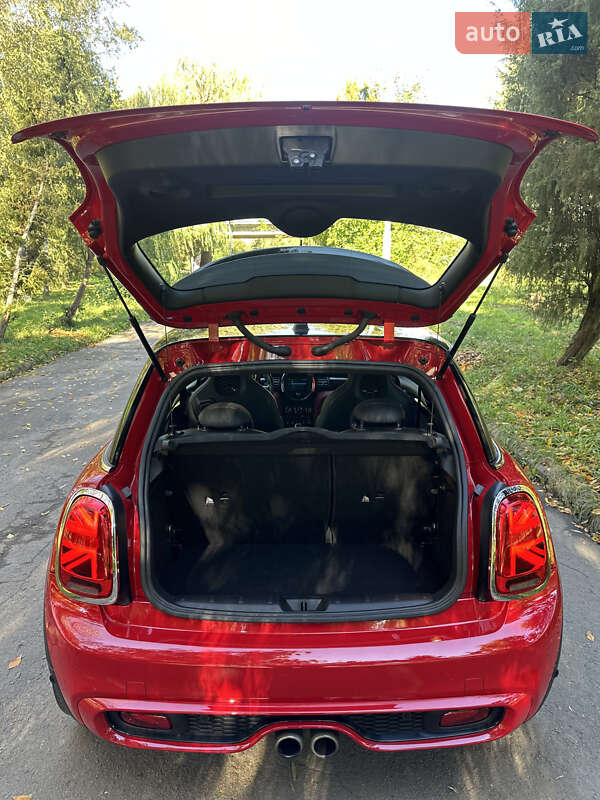 Хетчбек MINI Hatch 2019 в Рівному