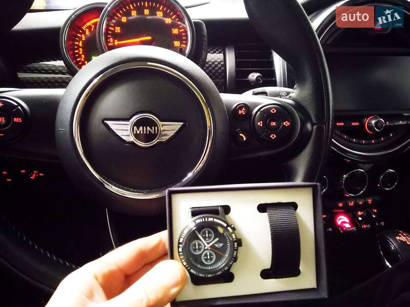Хетчбек MINI Hatch 2015 в Києві