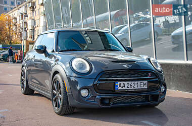 Хетчбек MINI Hatch 2014 в Києві