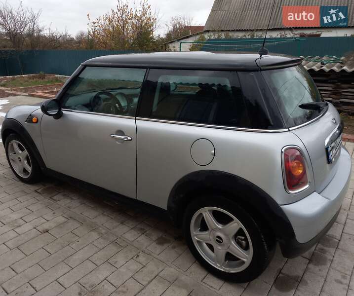 Хэтчбек MINI Hatch 2007 в Котельве фото 6 Хэтчбек MINI Hatch 2007 в Котельве