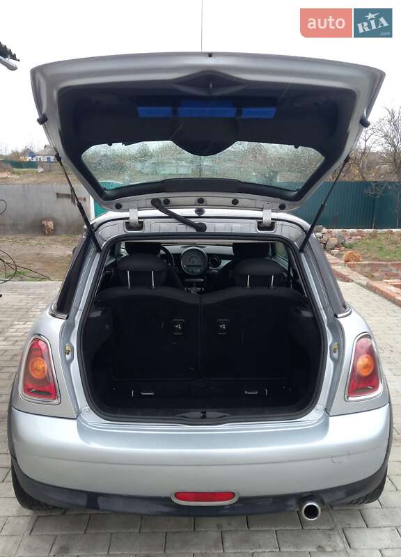 Хэтчбек MINI Hatch 2007 в Котельве фото 12 Хэтчбек MINI Hatch 2007 в Котельве