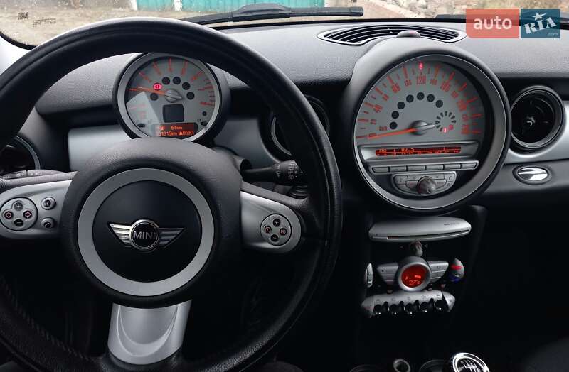 Хэтчбек MINI Hatch 2007 в Котельве фото 10 Хэтчбек MINI Hatch 2007 в Котельве