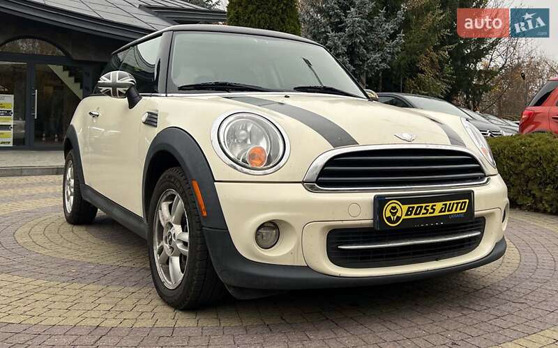 Хэтчбек MINI Hatch 2011 в Львове