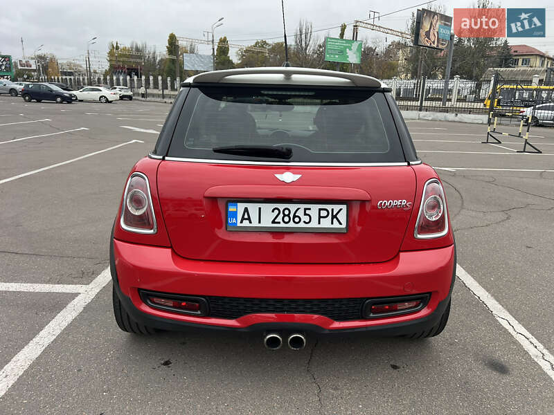 Хетчбек MINI Hatch 2011 в Умані