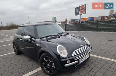 Хэтчбек MINI Hatch 2003 в Мукачево