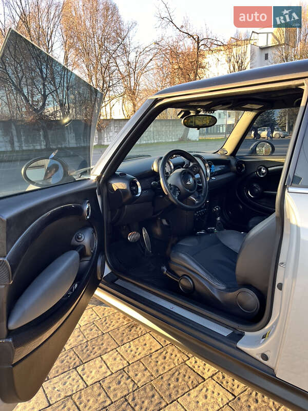 Хетчбек MINI Hatch 2012 в Львові