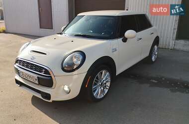 Хэтчбек MINI Hatch 2018 в Чернигове