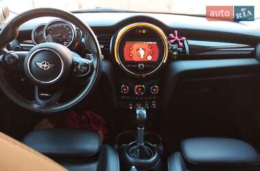 Хэтчбек MINI Hatch 2018 в Чернигове