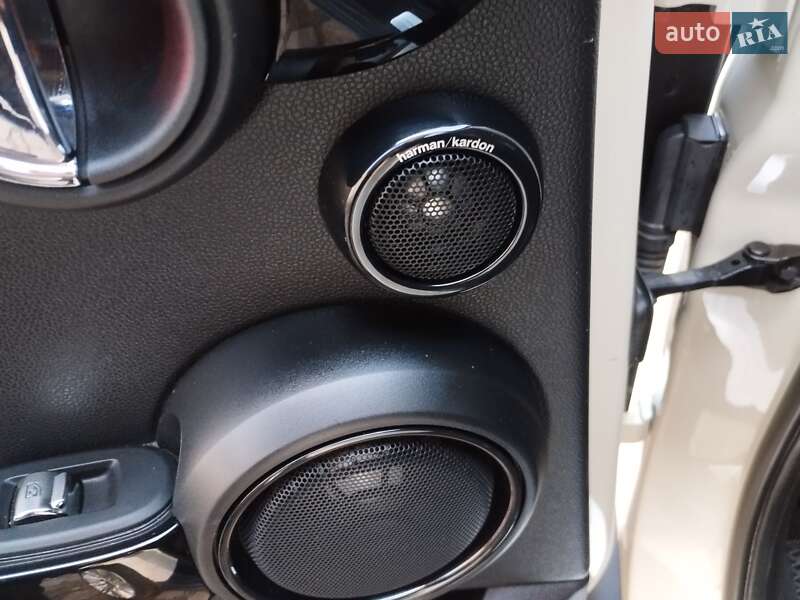 Хетчбек MINI Hatch 2018 в Чернігові