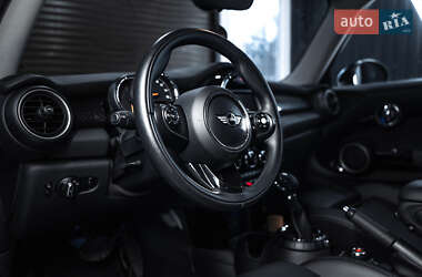 Хетчбек MINI Hatch 2014 в 
