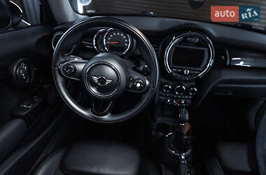 Хетчбек MINI Hatch 2014 в 