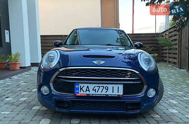 Хэтчбек MINI Hatch 2014 в Киеве