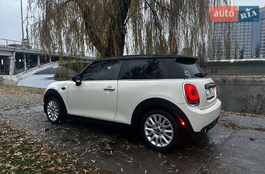 Хэтчбек MINI Hatch 2015 в 