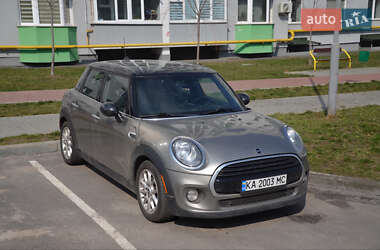 Хэтчбек MINI Hatch 2017 в 