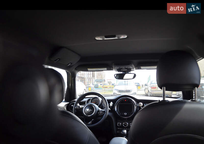 Хетчбек MINI Hatch 2017 в Білогородці