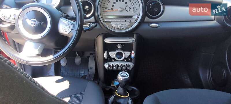 Хэтчбек MINI Hatch 2009 в Черкассах