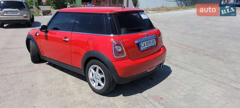 Хэтчбек MINI Hatch 2009 в Черкассах