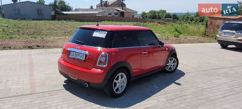 Хэтчбек MINI Hatch 2009 в Черкассах