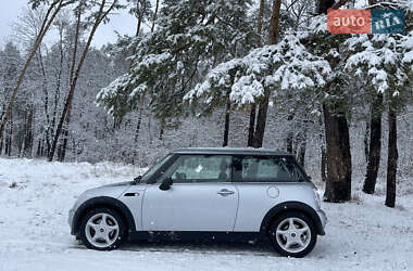 Хэтчбек MINI Hatch 2003 в Житомире Хэтчбек MINI Hatch 2003 в Житомире