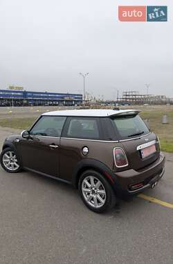 Хэтчбек MINI Hatch 2011 в 