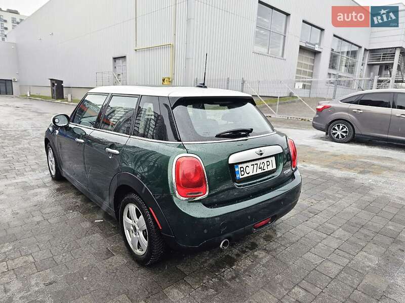 Хетчбек MINI Hatch 2015 в Львові