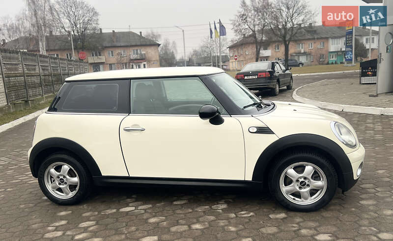 Хетчбек MINI Hatch 2008 в Рівному