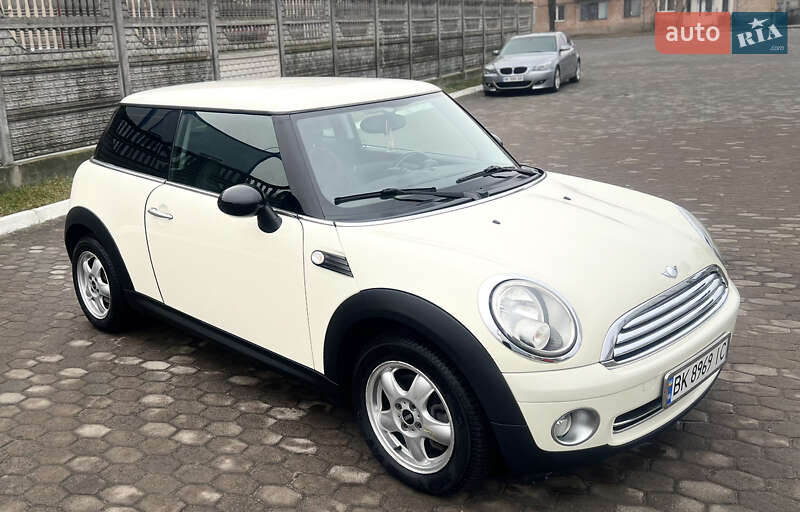 Хетчбек MINI Hatch 2008 в Рівному