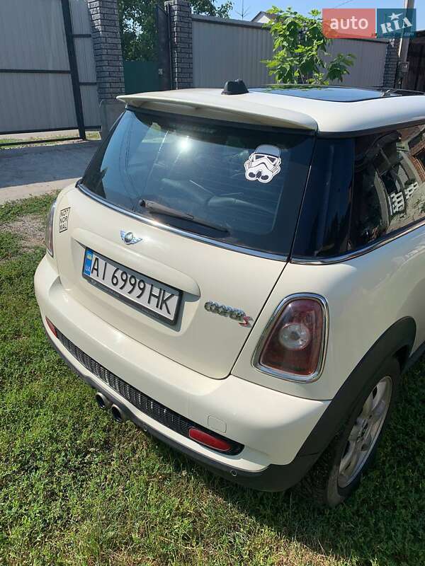 Хетчбек MINI Hatch 2009 в Вишгороді
