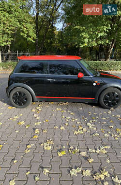 Хетчбек MINI Hatch 2003 в Миргороді