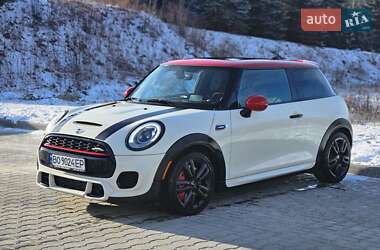 Хэтчбек MINI Hatch 2017 в Тернополе