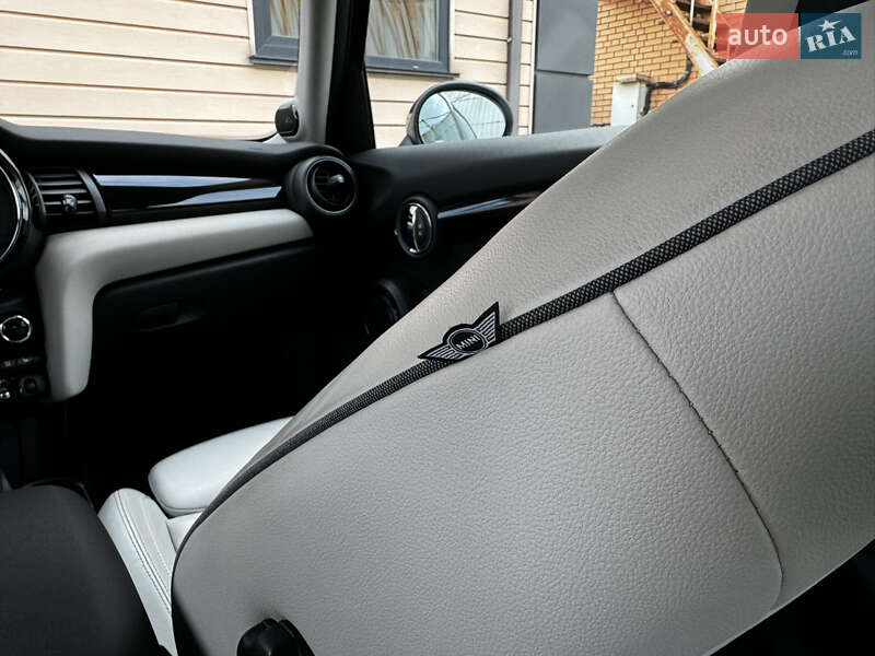 Хетчбек MINI Hatch 2015 в Києві