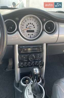 Хэтчбек MINI Hatch 2003 в 