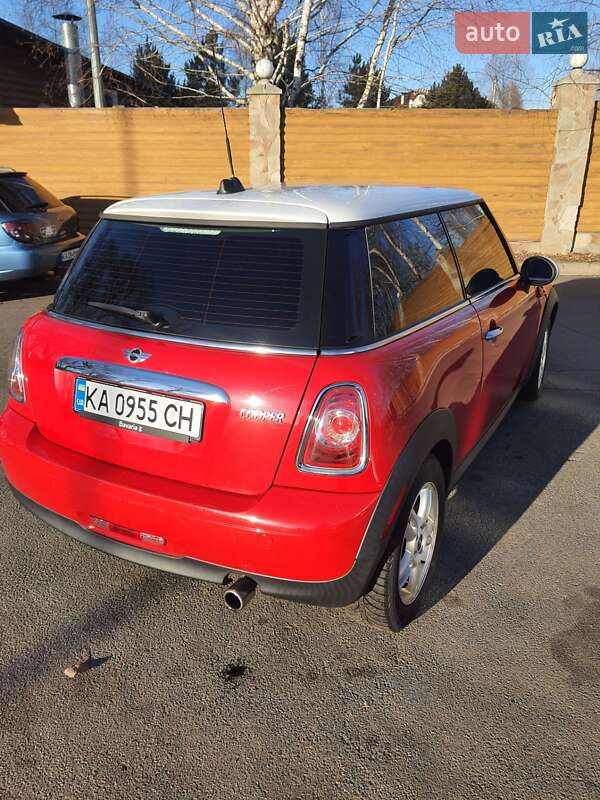Хетчбек MINI Hatch 2012 в Броварах
