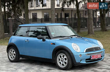 Хэтчбек MINI Hatch 2004 в Староконстантинове