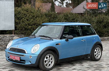 Хэтчбек MINI Hatch 2004 в Староконстантинове