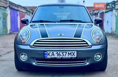 Хэтчбек MINI Hatch 2009 в Чернигове