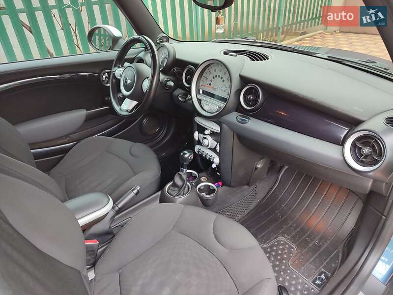Хэтчбек MINI Hatch 2009 в Одессе